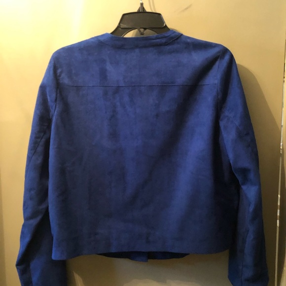 Women’s Jacket - Picture 2 of 3